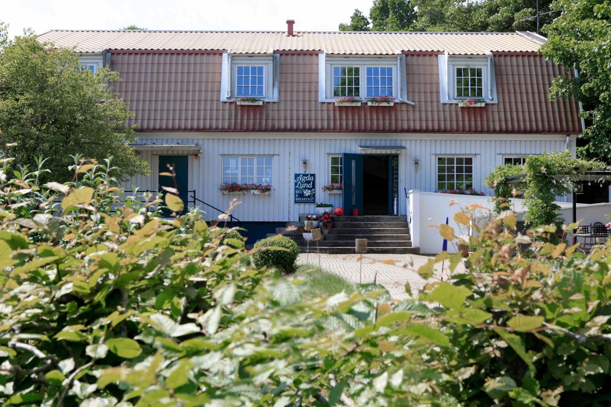 Agda Lund Bed & Breakfast Чивик Екстериор снимка